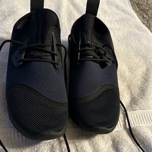 Nike navy blue and black Running Shoes